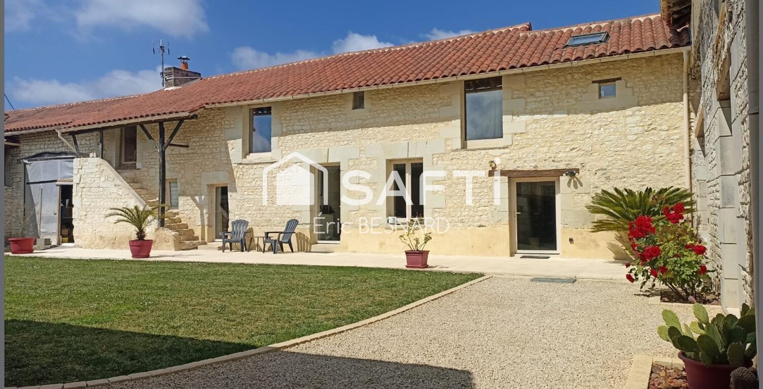 Corps de ferme de 7 pièces 180m2 environ 86200 LA ROCHE RIGAULT — photo 1