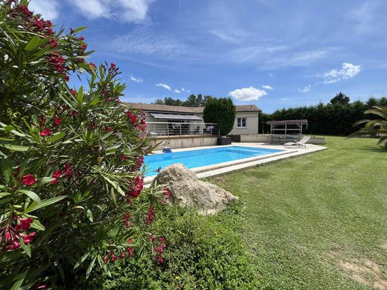 Villa de 5 pièces principales — photo 1