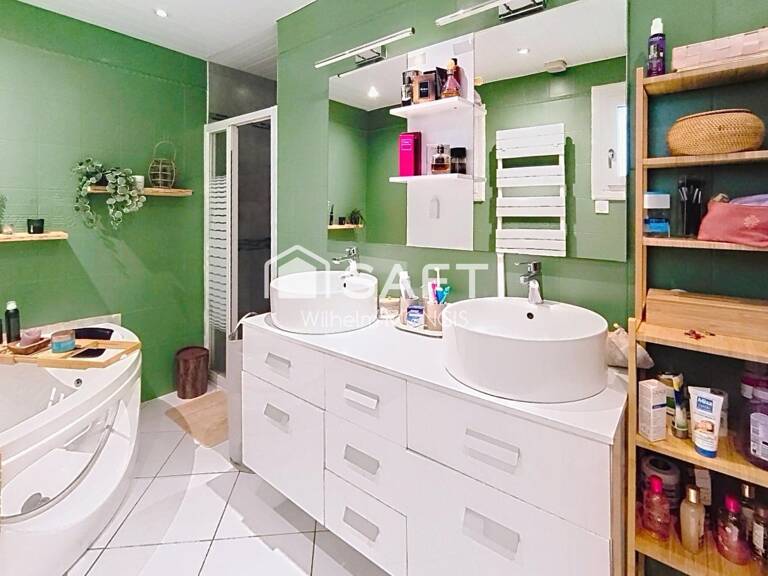 Maison rare avec piscine intérieure + dépendance — photo 1