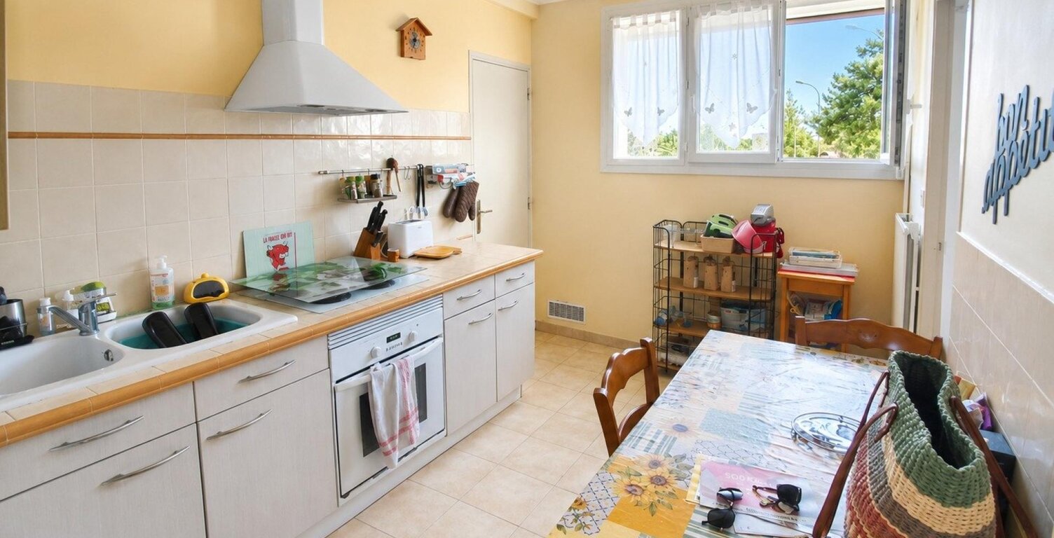 Appartement T5 rez-de-chaussée - La Peyrade — photo 1