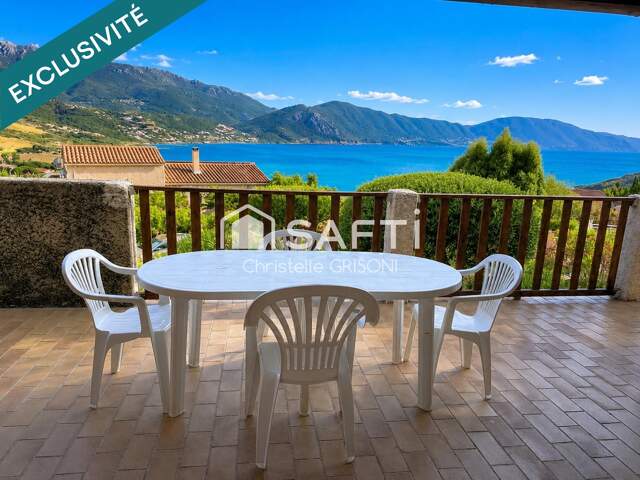 Villa de charme bord de mer au Golfe de Lava . — photo du bien