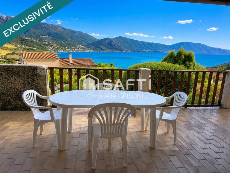 Villa de charme bord de mer au Golfe de Lava . — photo 1