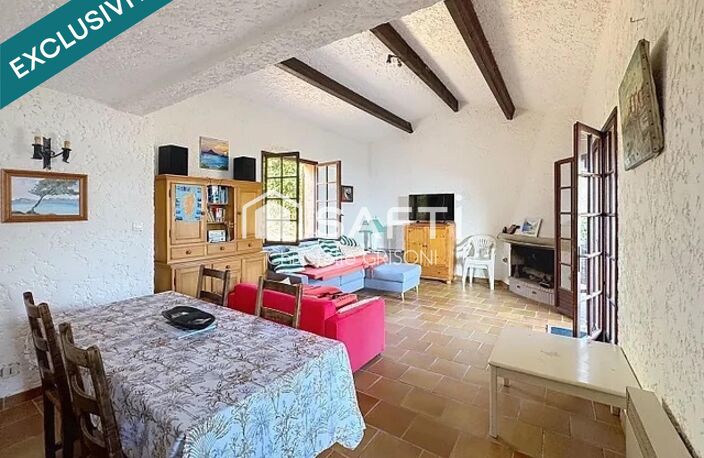 Villa de charme bord de mer au Golfe de Lava . — photo 3