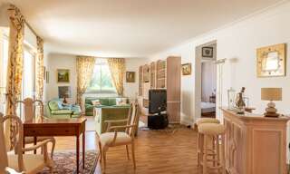 Maison 10 Pièces 349 m² à vendre à Saint-Yrieix-la-Perche (87500)