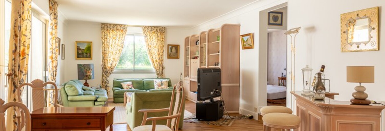 Maison 10 Pièces 349 m² à vendre à Saint-Yrieix-la-Perche (87500)