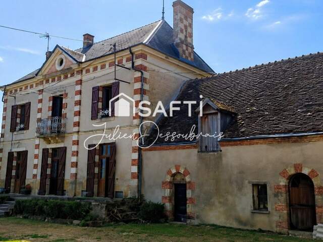 Maison de maître a rénover avec nombreuses dépendances — photo du bien