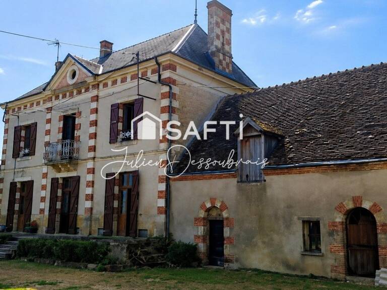 Maison de maître a rénover avec nombreuses dépendances — photo 1