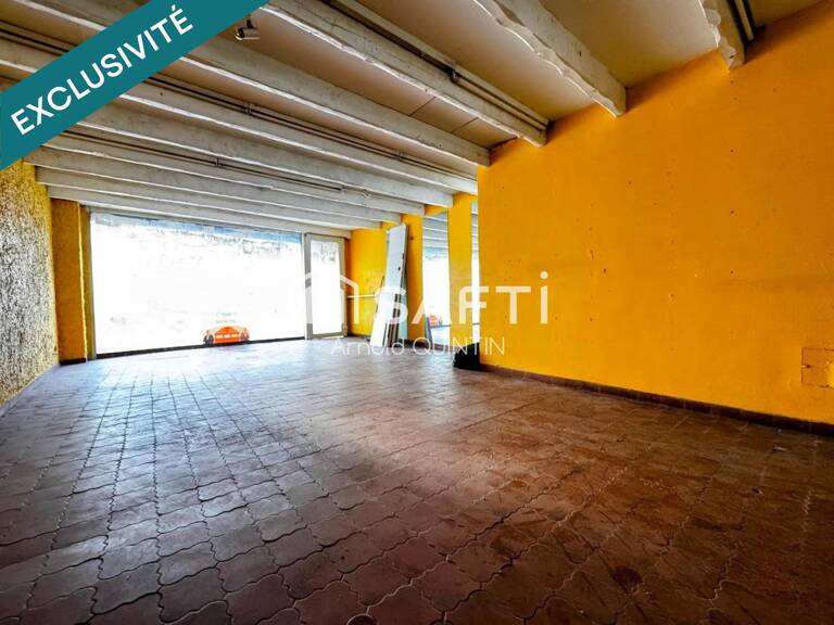Immeuble 2 appartements + local commercial — photo 1