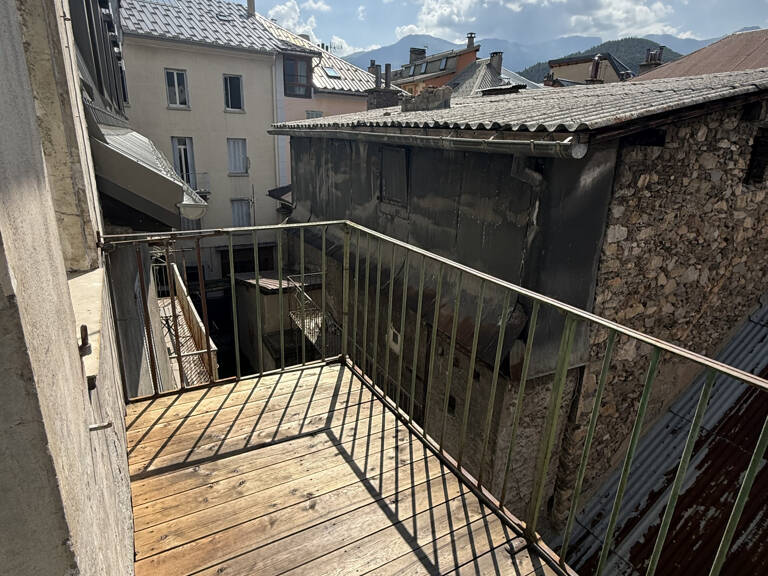 T3 au coeur de Barcelonnette entièrement rénové — photo 1