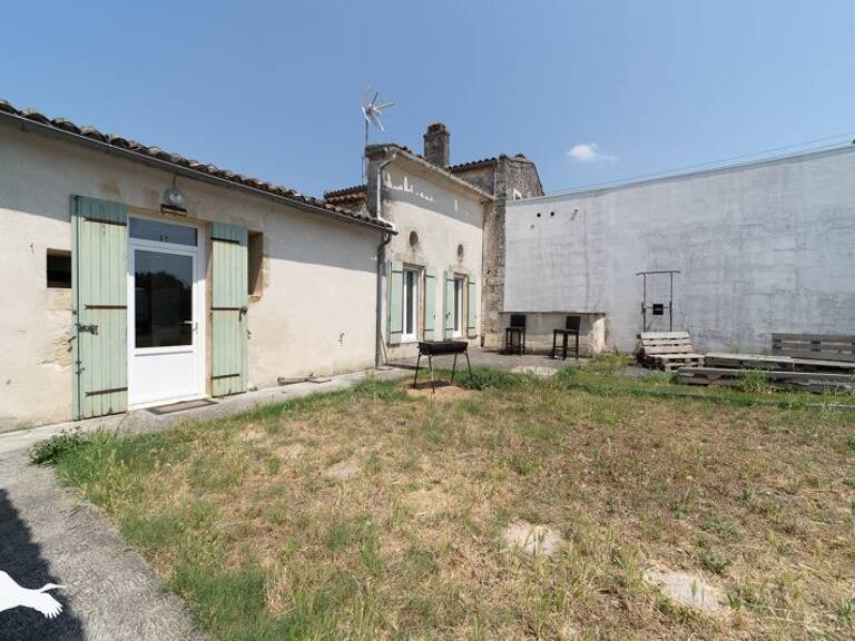 Maison en pierre de 2 pièces principales — photo 1