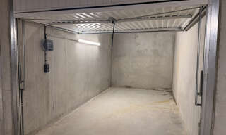 Garage  13 m² à louer à Marseille 8 (13008)