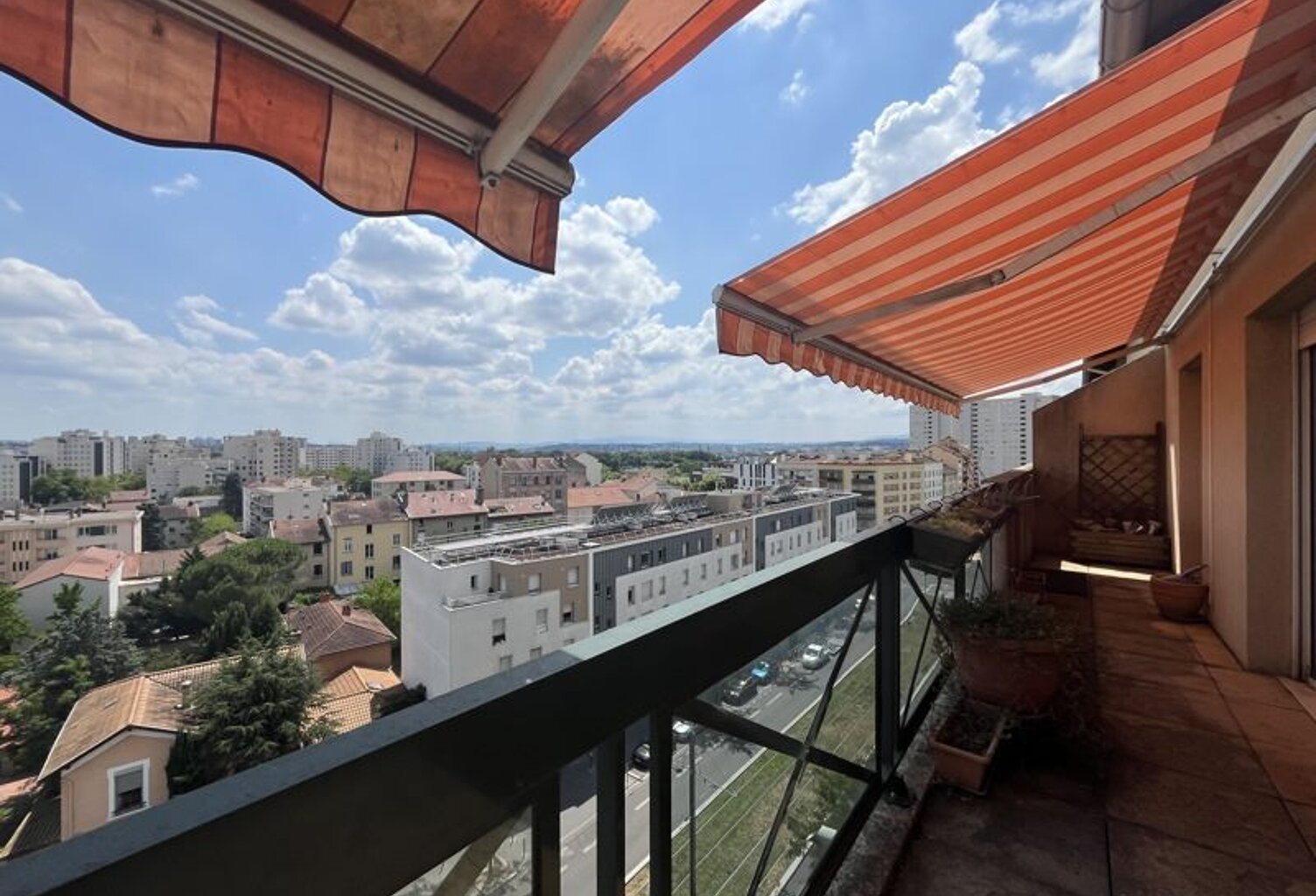Vente appartement 6 pièces 124 m² Lyon 8 (69008) — photo 1