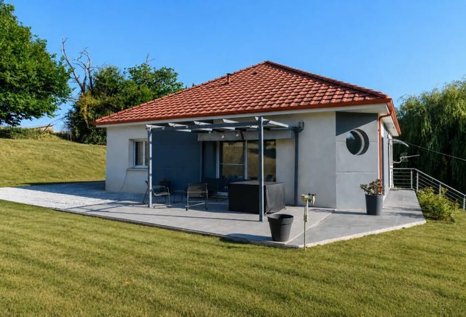 Contemporaine de 4 pièces principales — photo 1