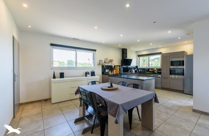 Contemporaine de 5 pièces principales — photo 4
