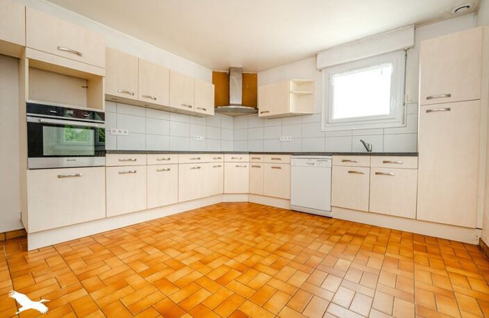 Vente maison 6 pièces 131 m² Plonévez-du-Faou (29530) — photo 2