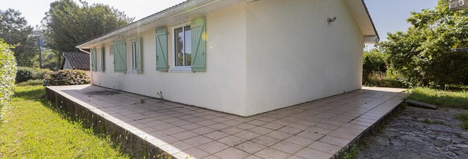Maison 5 Pièces 95 m² à vendre à Lacommande (64360)