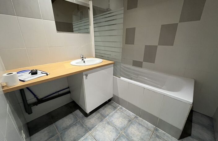 Maison en pierre de 3 pièces principales — photo 3