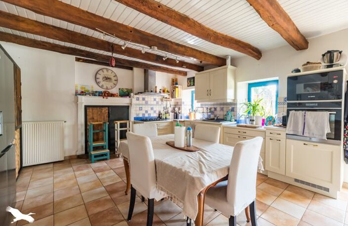 Maison en pierre de 5 pièces principales — photo 2