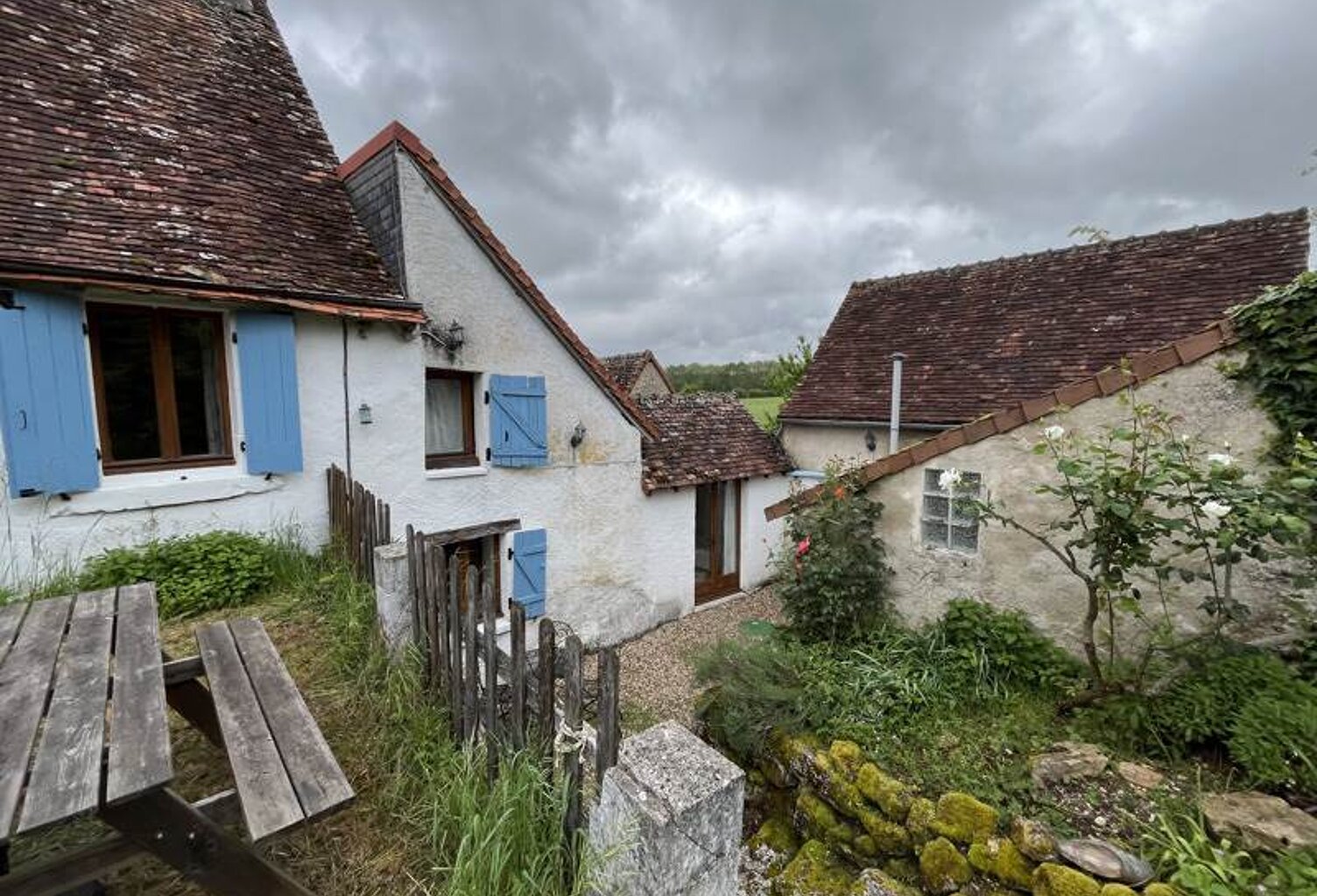 Maison en pierre de 5 pièces principales — photo 1