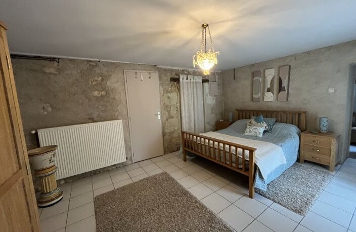 Maison en pierre de 5 pièces principales — photo 3