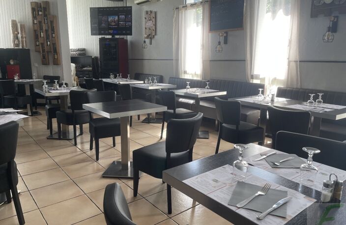 Restaurant — photo 2