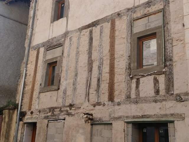 Maison de ville de 4 pièces principales — photo du bien