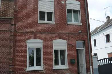 Maison  850 €