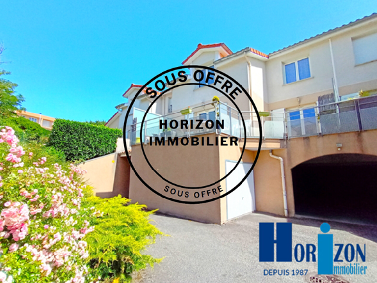 EXCLUSIVITE: ROCHE LA MOLIERE BEL APPARTEMENT DEUX CHAMBRES — photo 1