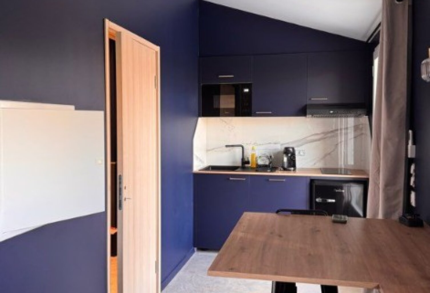 Studio — photo 1