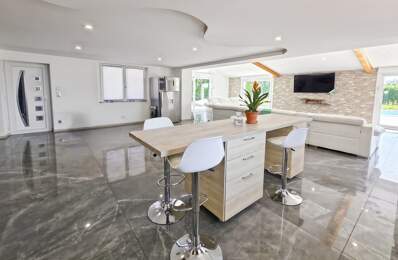 MAISON CONTEMPORAINE DE STANDING AVEC PISCINE – COMMENAILLES (JURA) — photo du bien