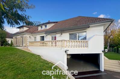 Secteur Golf d’Ormesson-sur-Marne, maison familiale 215 m², calme absolu, terrain 1 060 m² — photo du bien