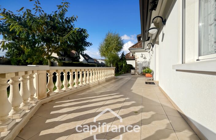 Secteur Golf d’Ormesson-sur-Marne, maison familiale 215 m², calme absolu, terrain 1 060 m² — photo 3