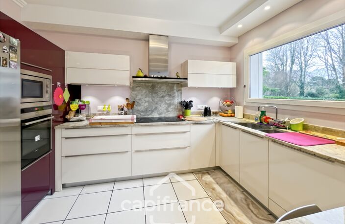 Secteur Golf d’Ormesson-sur-Marne, maison familiale 215 m², calme absolu, terrain 1 060 m² — photo 5