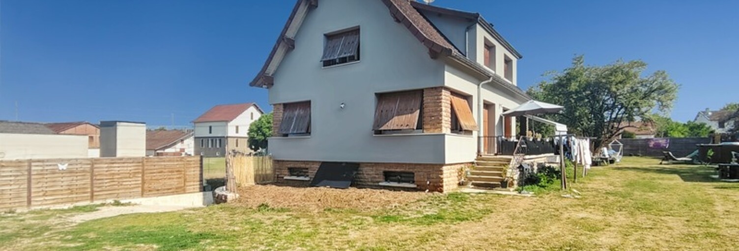 Maison 7 Pièces 178 m² à vendre à Cousance (39190)