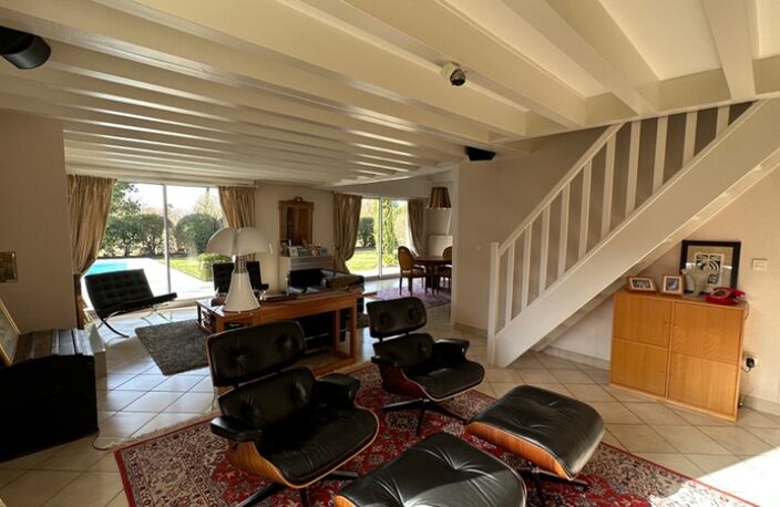 Villa bourgeoise 5/6 pièces au coeur du golf de Pessac — photo 4
