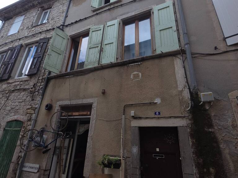 SAINT HIPPOLYTE DU FORT (30) secteur écu de France, idéal investisseur immeuble de rapport d'environ 98m² habitable composé de 2 appartements et d'un studio rentabilité de 11.8% brut — photo 1