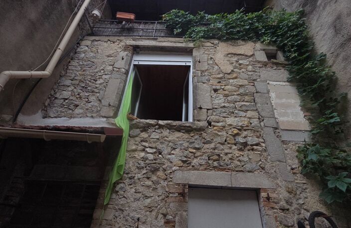 SAINT HIPPOLYTE DU FORT (30) secteur écu de France, idéal investisseur immeuble de rapport d'environ 98m² habitable composé de 2 appartements et d'un studio rentabilité de 11.8% brut — photo 3
