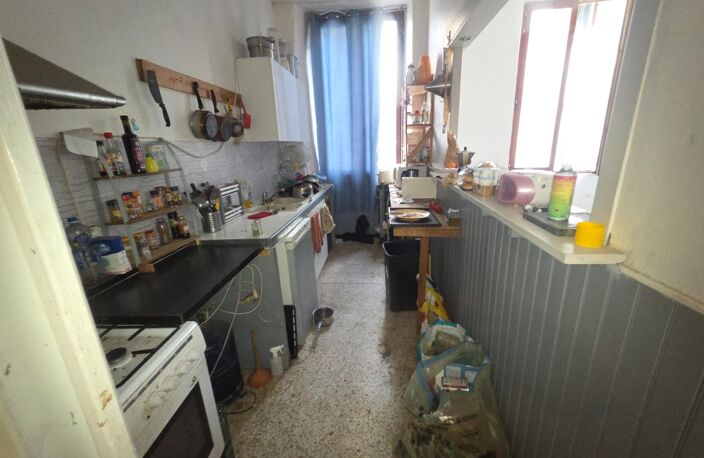 SAINT HIPPOLYTE DU FORT (30) secteur écu de France, idéal investisseur immeuble de rapport d'environ 98m² habitable composé de 2 appartements et d'un studio rentabilité de 11.8% brut — photo 4