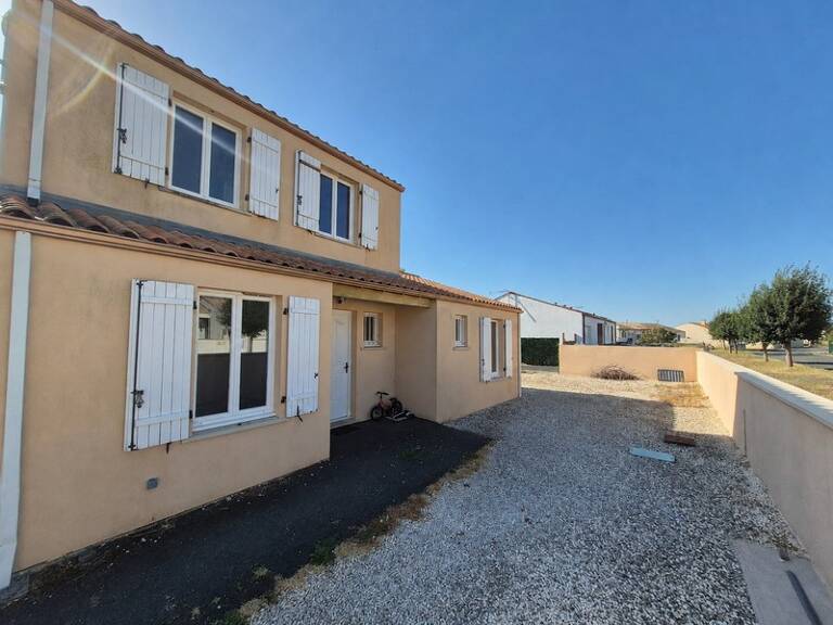 Maison familiale 5 pièces avec jardin clos – Lussant 17430 — photo 1