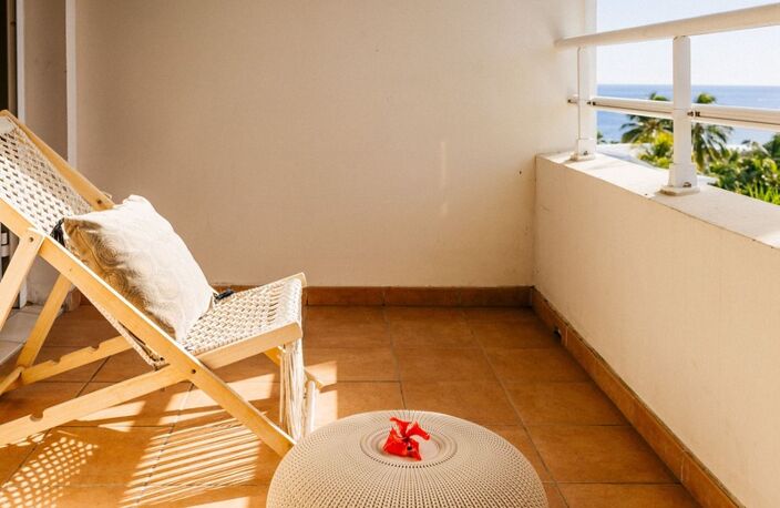 Appartement à vendre 4 pièces Duplex Chemin Summer résidence Bassin Bleu SAINT GILLES LES BAINS (974) — photo 3