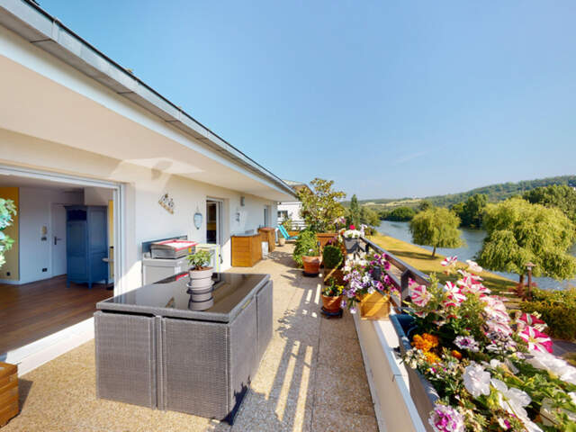 Appartement à vendre 4 pièces  (78) - Terrasse 80 m² - place de parking - — photo du bien