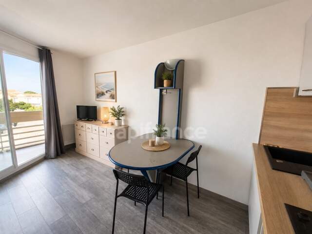 Studio lumineux 4 couchages avec terrasse et vue Canigou – Résidence en bord de mer avec piscine — photo du bien