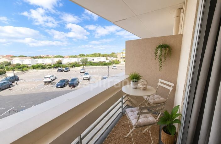 Studio lumineux 4 couchages avec terrasse et vue Canigou – Résidence en bord de mer avec piscine — photo 3