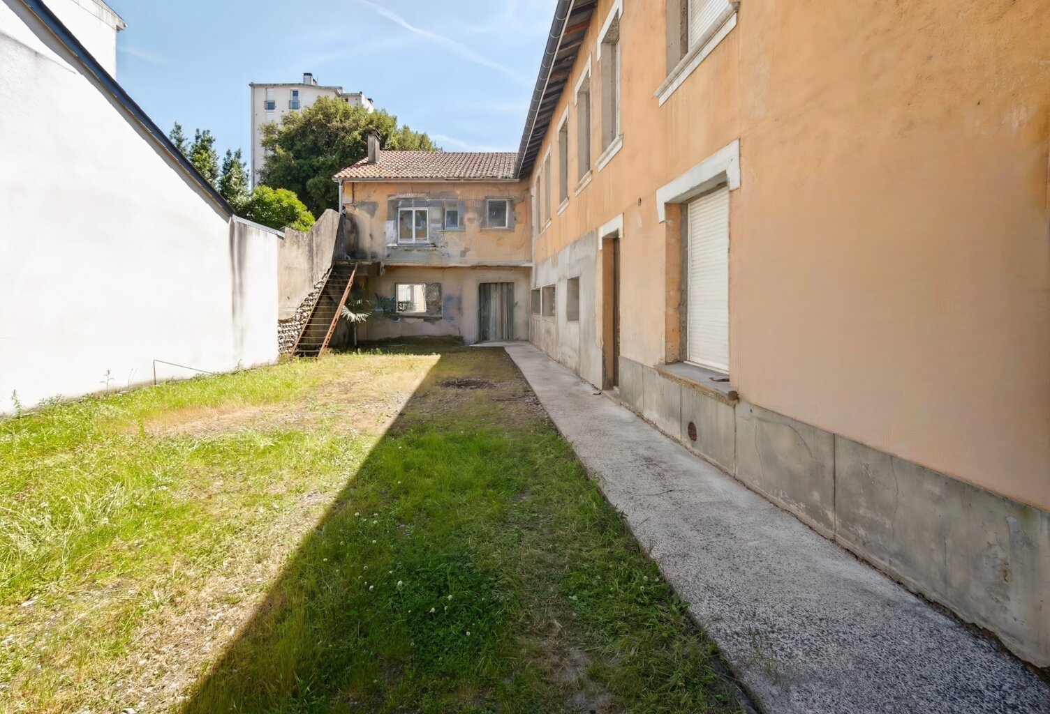Maison à vendre 7 pièces TARBES (65) — photo 1