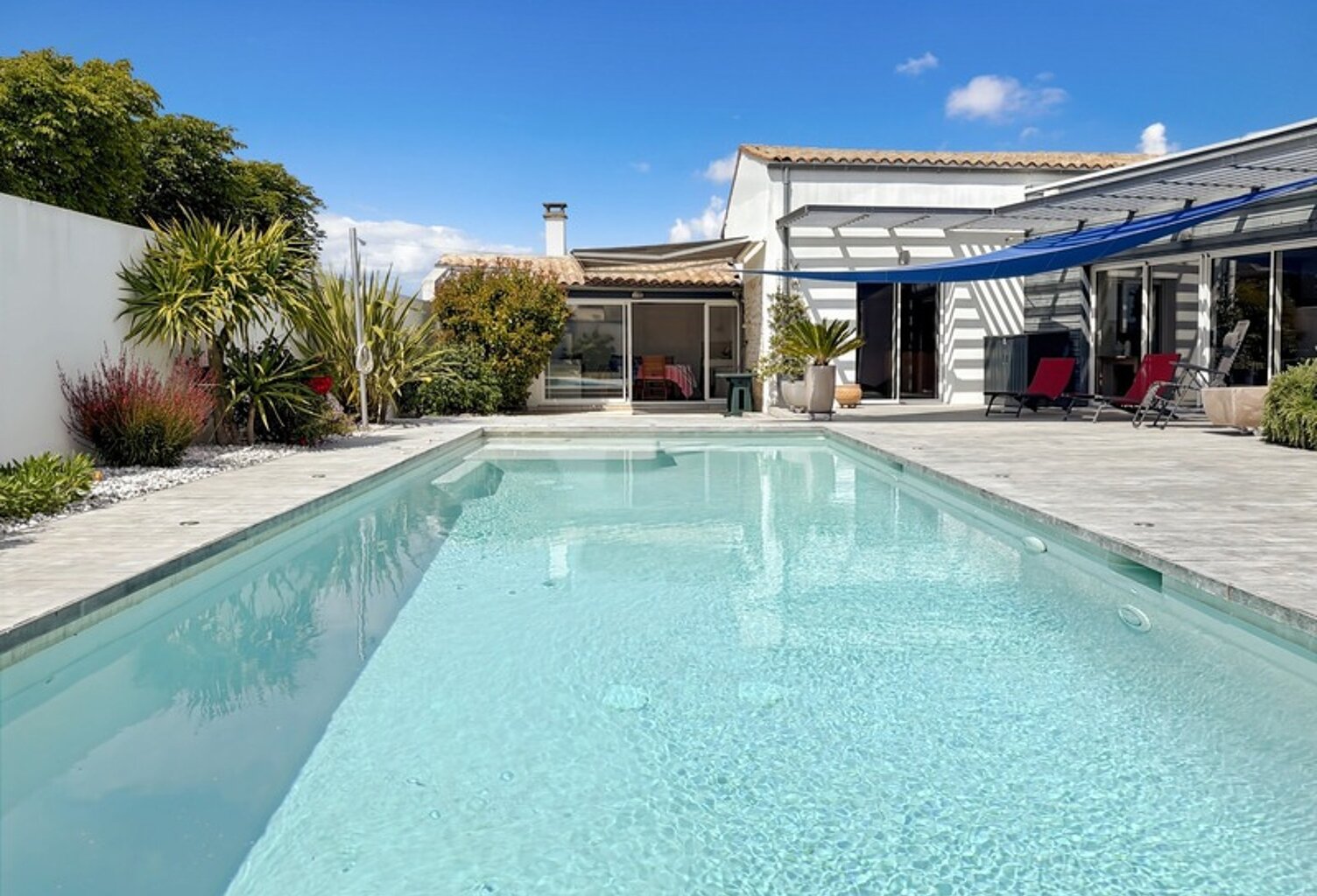 Coup de cœur ! Demeure de caractère rénovée avec piscine — photo 1