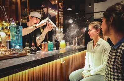 Pentes de la Croix-rousse : BAR/PUB/CLUB  Licence IV cause départ retraite conviendrait concept Speak-easy — photo du bien