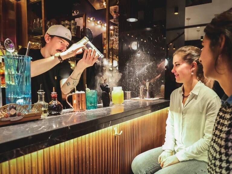 Pentes de la Croix-rousse : BAR/PUB/CLUB  Licence IV cause départ retraite conviendrait concept Speak-easy — photo 1