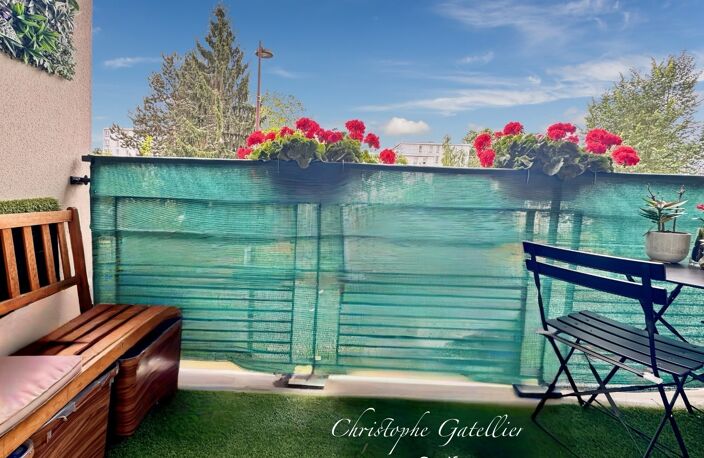 ✨ T3 RÉNOVÉ - BALCON SUD – PARKING – CAVE ✨ — photo 2