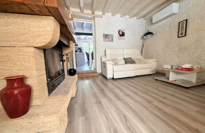 MAISON 100 M² AU CALME, 3 CHAMBRES, POSSIBILITE DE 4 CHAMBRES, TERRAIN DE 859 m², TERRASSE, POMPE A CHALEUR, CLIMATISATION, ASSAINISSEMENT COLLECTIF, TOITURE OK, DOUBLE VITRAGE GARAGE — photo 3