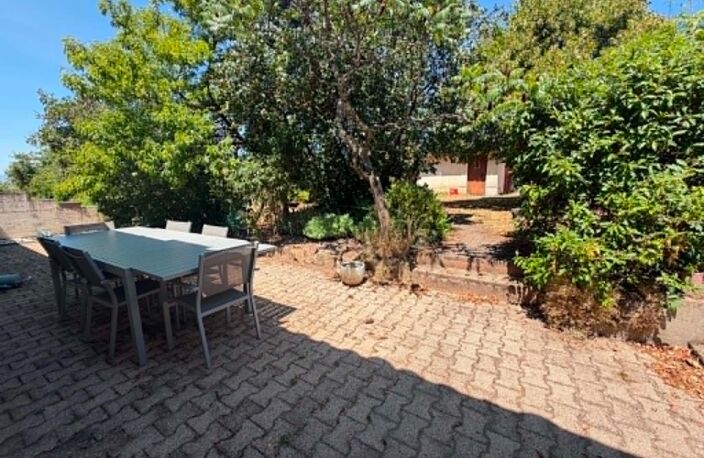 MAISON 100 M² AU CALME, 3 CHAMBRES, POSSIBILITE DE 4 CHAMBRES, TERRAIN DE 859 m², TERRASSE, POMPE A CHALEUR, CLIMATISATION, ASSAINISSEMENT COLLECTIF, TOITURE OK, DOUBLE VITRAGE GARAGE — photo 4